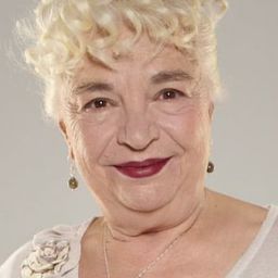 Ani İpekkaya 飾演 