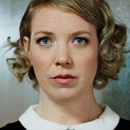 Lina Beckmann - 神經一家親演員 飾演Femme baise