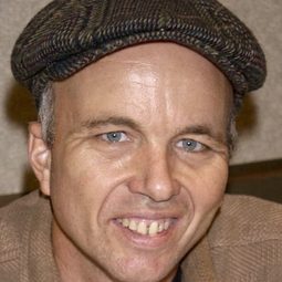 克林特·霍華德 - 火花演員 飾演Gordon Eldridge