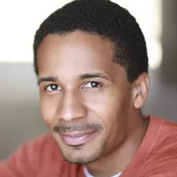 山謬爾·史崔克蘭 飾演 Conductor