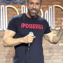 Carl Rimi - 約愛神器演員 飾演Older Guy #1