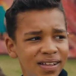 Samba Thiam - 盛夏心動演員 飾演Matteo