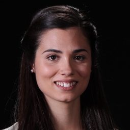 洛蕾托·莫雷昂 飾演 Monserrat Castell