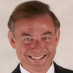 Jason Randal - 麻雀變鳳凰演員 飾演Magician