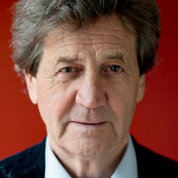 Melvyn Bragg - 亡命七金剛編劇