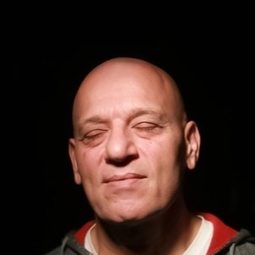 Arto Tunçboyacıyan 飾演 Self