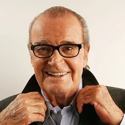 詹士加拿 飾演 Pat (voice)