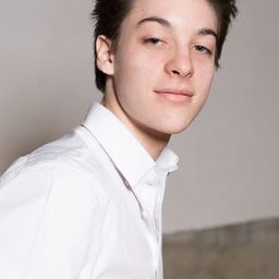 Félicien Girault - Musical Chairs演員 飾演Ado école de musique