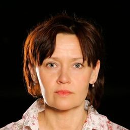 Karin Tammaru 飾演 Marine Corporal