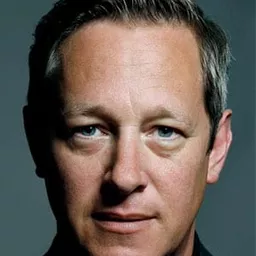 Tony Hirst 飾演 William