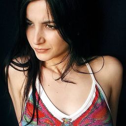 Catalina Harabagiu - 4月3周2日－墮胎日記演員 飾演Mihaela