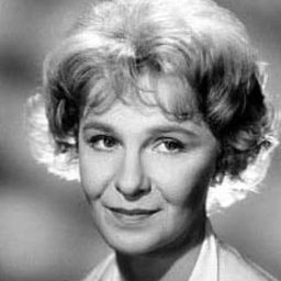 Geraldine Page 飾演 Anna Witmer