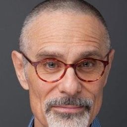 Rand Kingsley - 邪惡園丁演員 飾演Make Patron