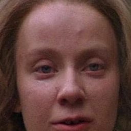 Julie Peters - 風雲際會演員 飾演Kiaya