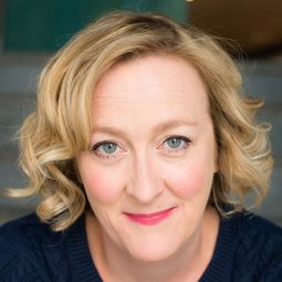 Gabriel Quigley - 艾米公主演員 飾演Frau Zwickelmeier / Daphne (voice)