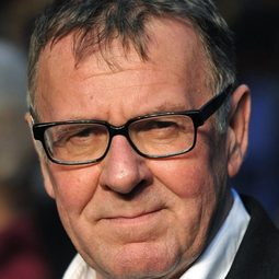 湯姆·威爾金森 飾演 Cole