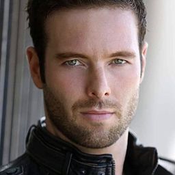 Tim Fields 飾演 Lerner