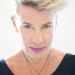 Ona Kamu 飾演 Shemeikka's Woman