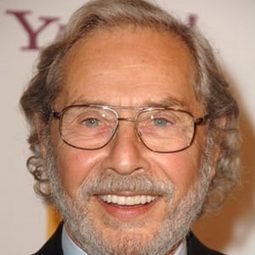 Mark Rydell - 接觸日格蒙德演員 飾演Self