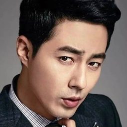 趙寅成 飾演 Kwon Pil-sam
