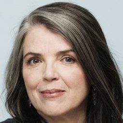 Lotte Andersen - 懸案密碼前傳：瓶中信演員 飾演Mia