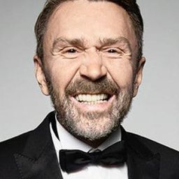 Sergey Shnurov 飾演 Anna's father