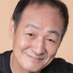 李臬 飾演 Sung-joon