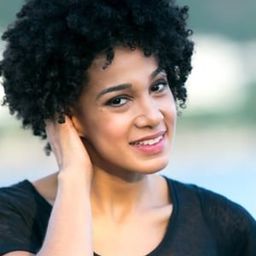 Ester Dias - Our Children演員 飾演Flávia