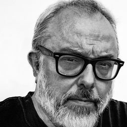 艾利克斯·德拉伊格萊希亞 - 傷心小號曲導演