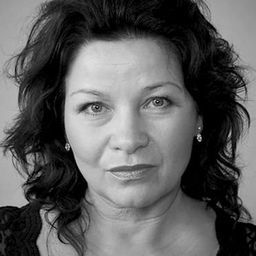 毛戈札塔·克席西札 飾演 Bożenka