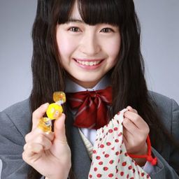 其原有沙 飾演 Asahi Minato / Ultrawoman Grigio