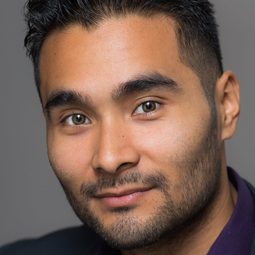 David Chinchilla 飾演 Juanito