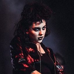 Pale Waves - BBC Radio 1's Big Weekend 2019演員 飾演Performer