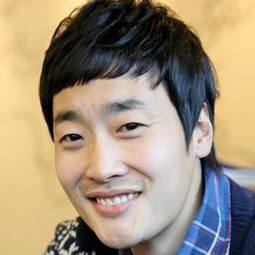 Ryoo Je-seung - R2B：獵鷹行動演員 飾演Rescue Team Member
