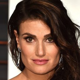 伊迪娜曼佐 飾演 Florence Vassy