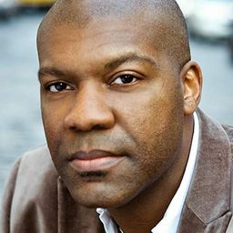 陶迪爾斯·丹尼爾斯 飾演 Manager