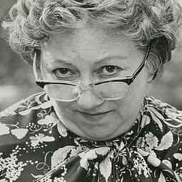 Rita Karin - 終極執行令演員 飾演Aunt Sonya