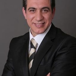 Aziz İzzet Biçici - 安納托利亞故事演員 飾演Restaurant Owner Kazım