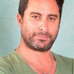 哈迪·艾巴格利 - 父魂不散導演