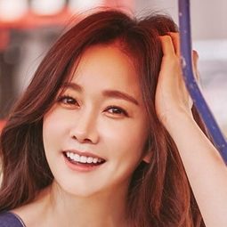 金旼序 飾演 Lola