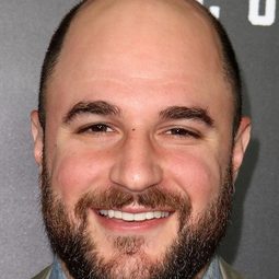 Jordan Horowitz - 星耀女孩：好萊塢篇編劇