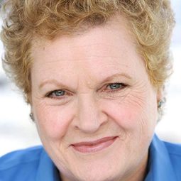 Marianne Muellerleile 飾演 Tattooist