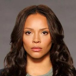 卡雯伊祖高 - 古德里奇演員 飾演Lola