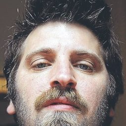 Adrián Biniez - 我愛幽浮編劇