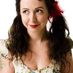 Marieke Hardy 飾演 Out of it Woman