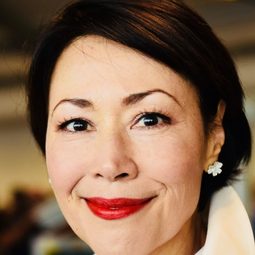 Ann Curry - 呃錢帝國演員 飾演Self (archive footage) (uncredited)