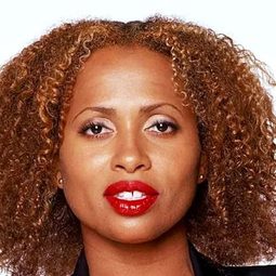 麗莎·妮可·卡森 - 愛瓊斯演員 飾演Josie Nichols