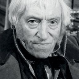 Georges Chamarat 飾演 Judge Pierregot