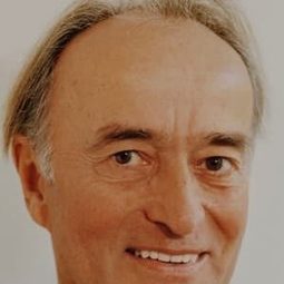 Didier Duverger 飾演 Dutertre