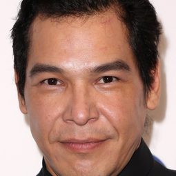 奈森尼爾·阿肯德 飾演 Comanche Tom